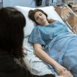 Vrouw was even in het hiernamaals door een beroerte en beschrijft wat zij meemaakte (bijzonder)