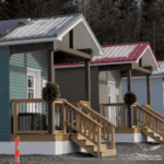 Deze miljonair bouwt 99 tiny houses voor daklozen in zijn stad (zo ziet het eruit!)