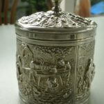 Wat werd er bewaard in deze nostalgische pot?