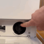Weinig mensen weten waar dit klepje op de wasmachine echt voor is