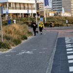 Vrouwelijke agente op Scheveningen is er klaar mee en grijpt keihard in