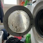 Wasmachinedeur na het wassen open of dicht? Bijna iedereen doet het verkeerd