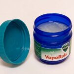 Vicks VapoRub is niet alleen handig bij verkoudheid: deze toepassingen kennen veel mensen niet