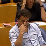 Jesse Klaver onder vuur na middelvingergebaar tijdens Kamerdebat